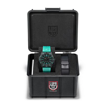 Pacific Diver 44mm Limited Edition XS.3124.N.SET Luminox